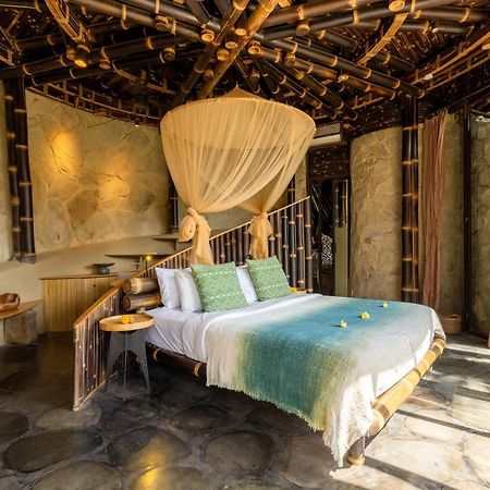 Eclipse House 4Bds Eco Bamboo House Pool Riverview Bringkit Εξωτερικό φωτογραφία
